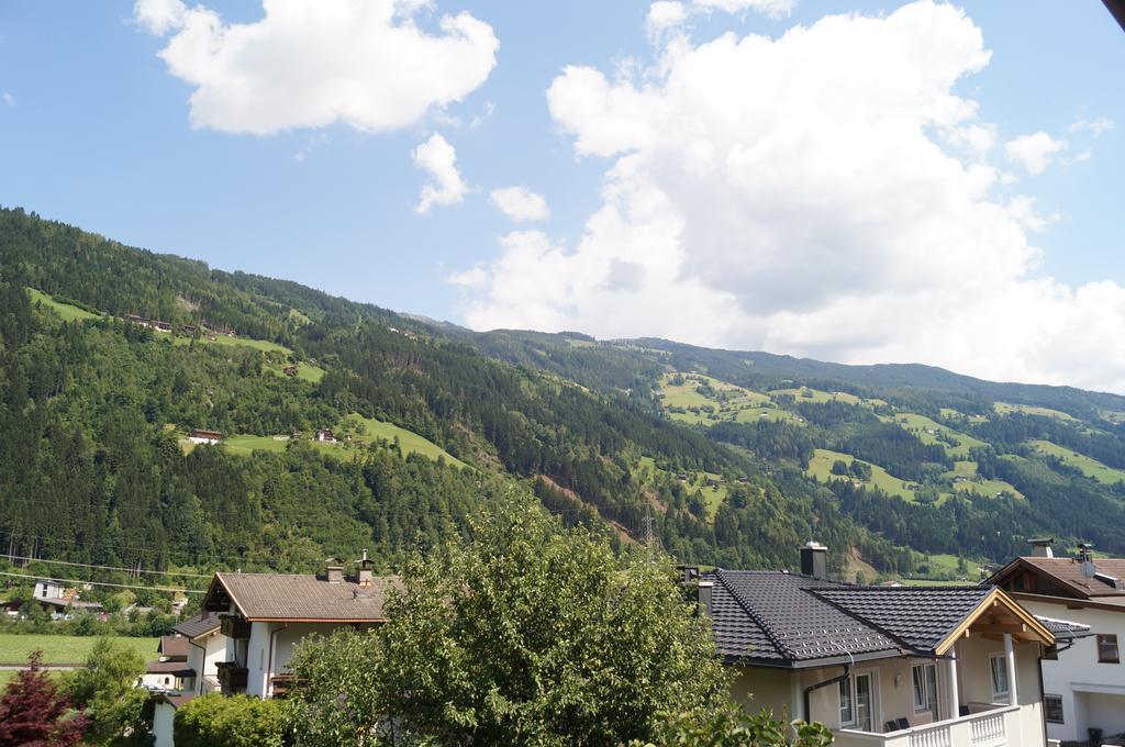Apartment Alpin Aschau Im Zillertal Exterior foto